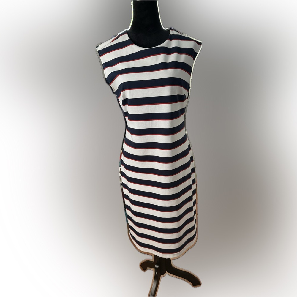 Banana Republic women’s sleeveless dress striped size 14